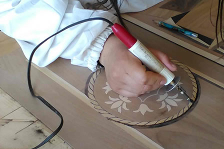 Pirografia e colorazione