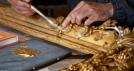 Foglia d'oro zecchino e bolo argilloso da doratura